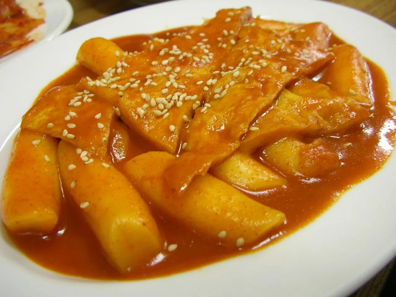 Tteokbokki, rice cakes and fish cake in red chilli sauce